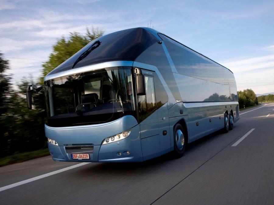  Neoplan Starliner SHD L 2009 года  (фото 1 из 12)